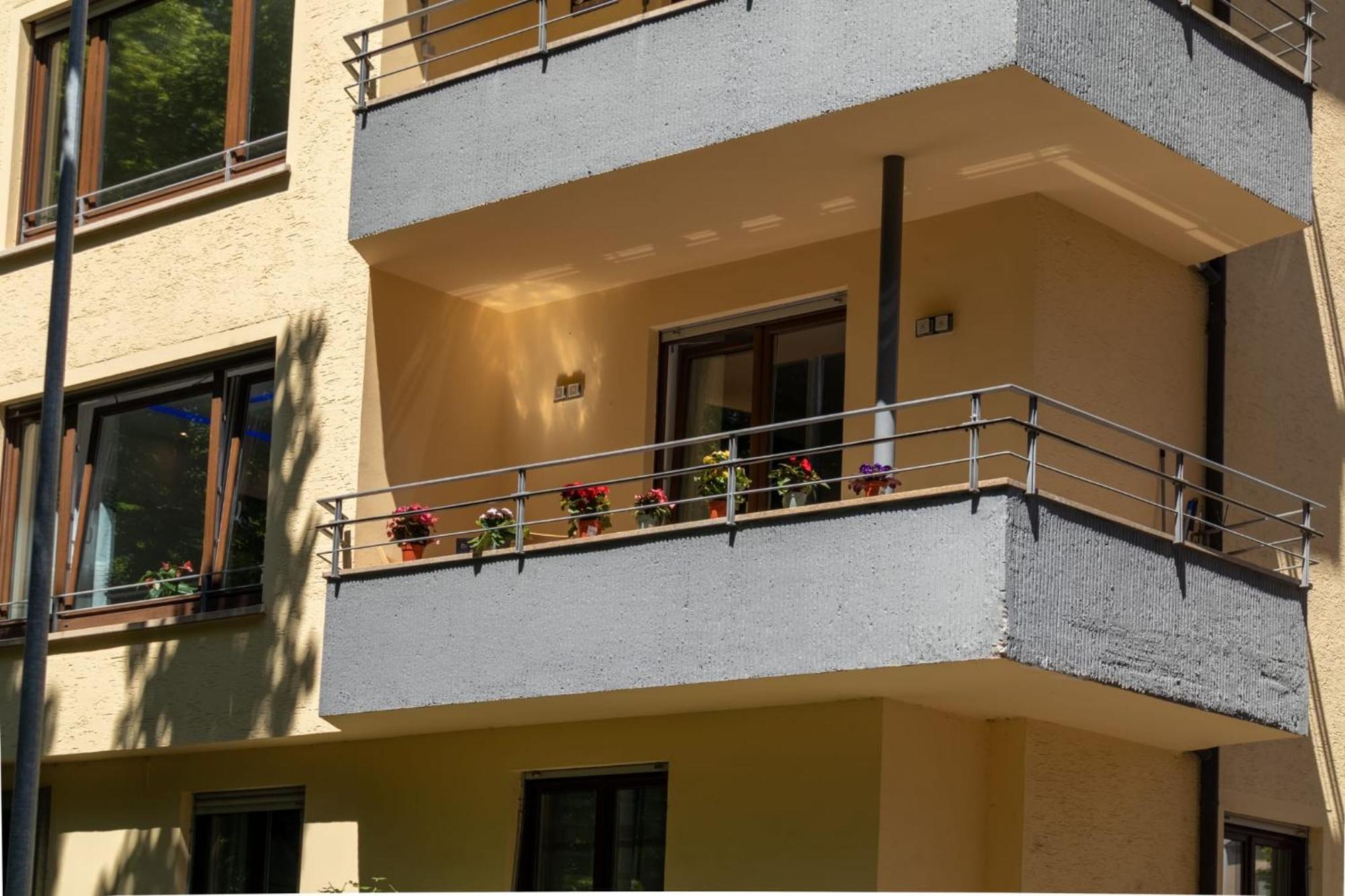 Mega Lux Apartment Esslingen am Neckar Exterior foto